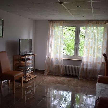 Apartment Gemutliche Ferienwohnung Im Grunen *